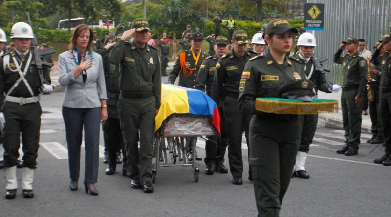 Despiden en Medellín a dos de los ocho policías asesinados en Urabá