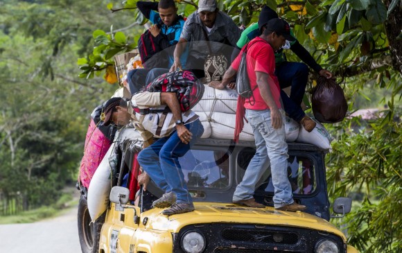 Alcalde de Medellín lanza alerta por desplazados del Bajo Cauca en la ciudad