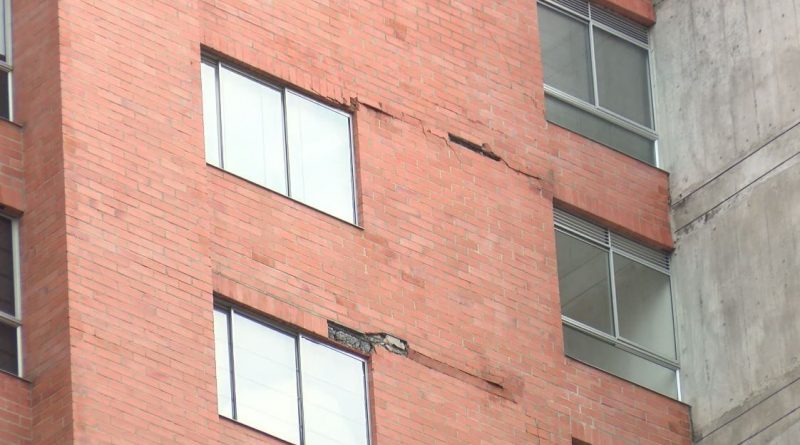 Expertos de la Universidad de los Andes analizan situación del edificio Bernavento
