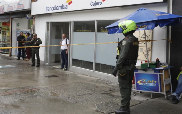 Niño es usado de rehén durante asalto en Medellín