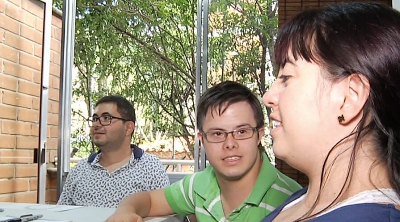 En La Casa de Carlota, sus creativos son personas con condiciones especiales