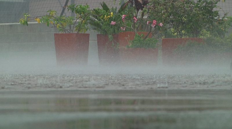 ¿Por qué llueve en Medellín en medio de tanto calor?