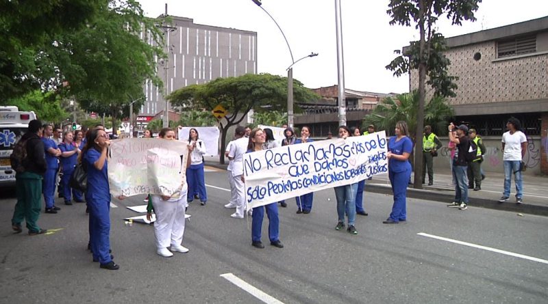 Contratistas de la IPS Universitaria protestaron por falta de pago