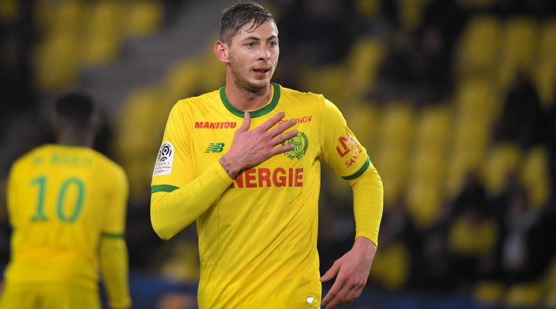 Desaparece avión en el que viajaba el delantero argentino Emiliano Sala