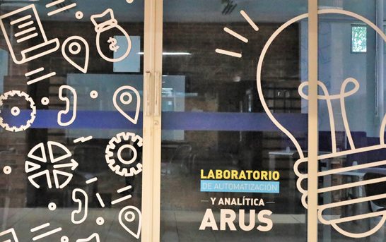 La Institución Educativa Salazar y Herrera estrena laboratorio tecnológico