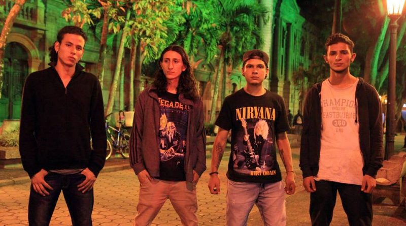 Jóvenes artistas se toman el corredor céntrico de La Candelaria en Medellín