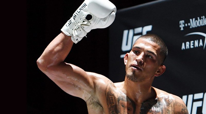 VIDEO: Espectacular nocaut a lo Superman en una pelea de la UFC