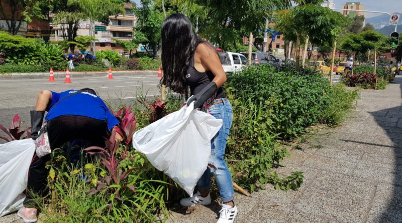 Más de mil personas se sumaron a la Limpiatón del centro de Medellín