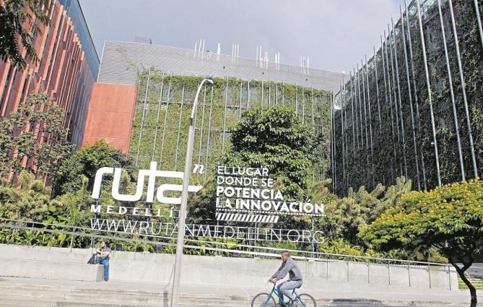Beneficios tributarios para empresas que inviertan en tecnología