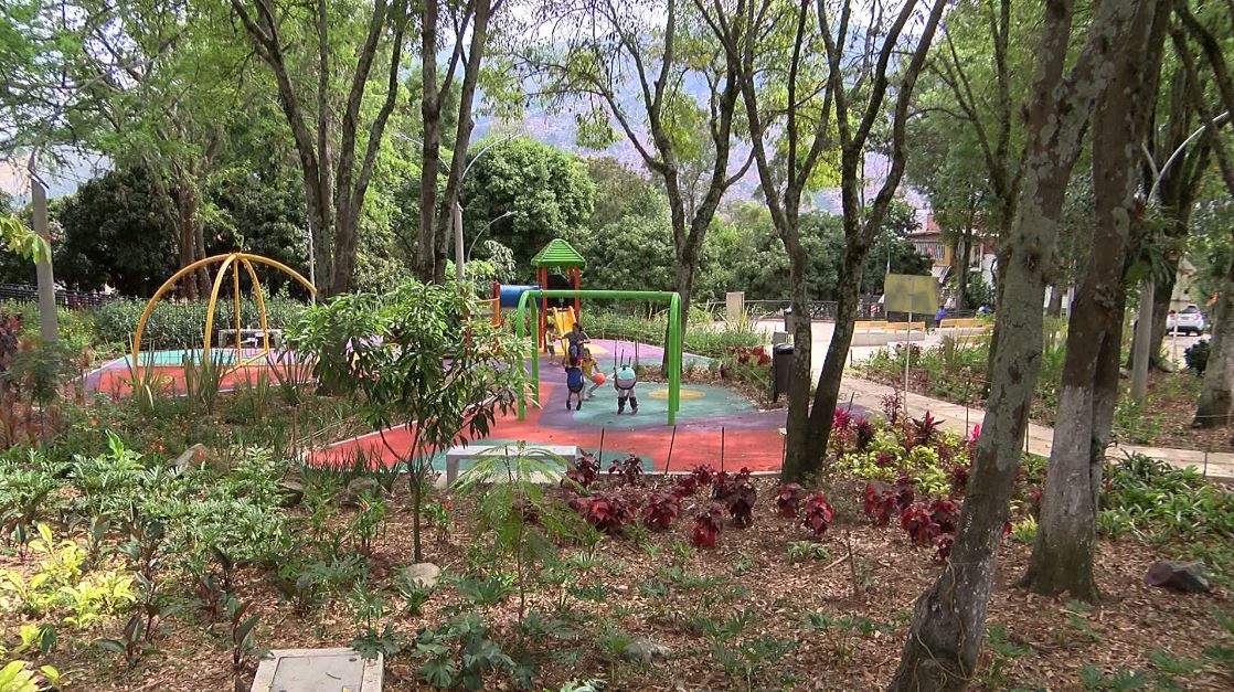 La ciudadanía ya puede disfrutar del renovado Parque de los Jubilados