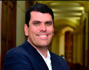El Washington Marketing Político reconoció al analista político Miguel Jaramillo Luján