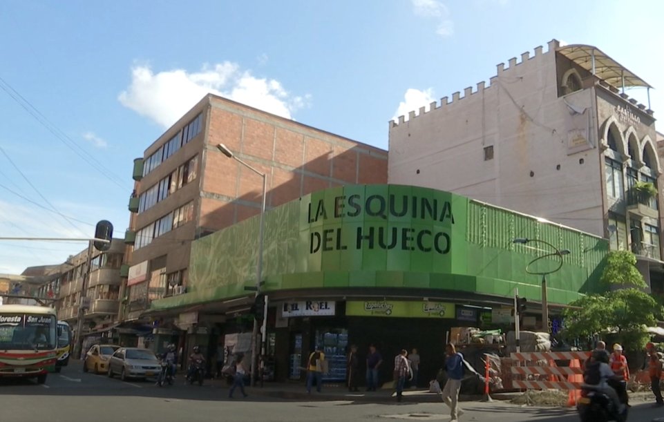 60 centros comerciales de “El Hueco” están listos para reabrir servicios