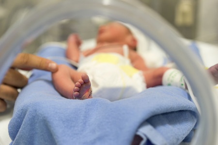 Primer neonato recuperado de coronavirus en el Hospital San Vicente
