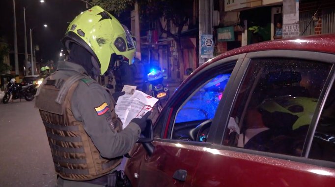 183 fiestas y aglomeraciones intervenidas en Medellín en la primera noche del toque de queda