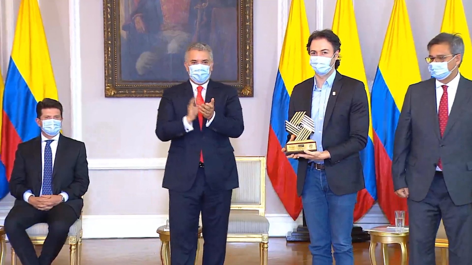 Alcaldía de Medellín recibió el premio nacional de Alta Gerencia 2020