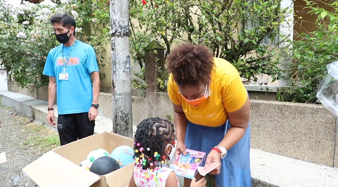 Alcaldía de Medellín entregó ayudas humanitarias a familias afectadas del Chocó