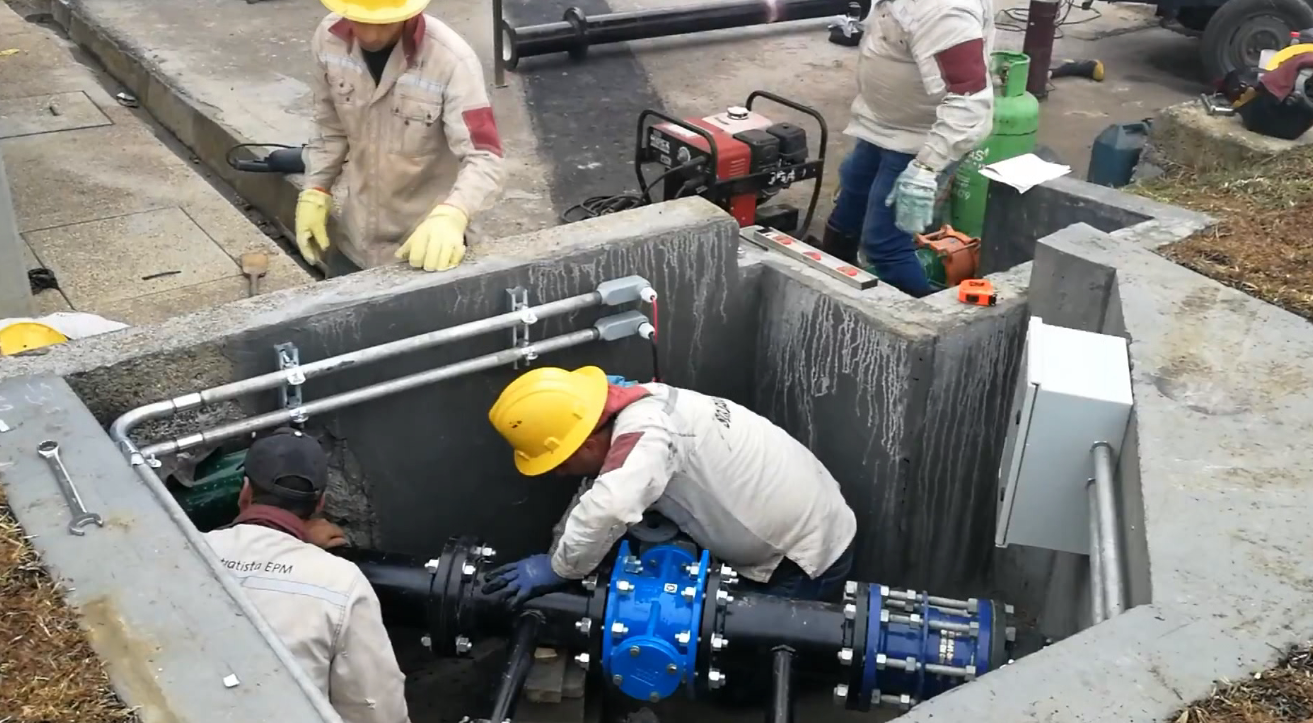 EPM realizará reposición de 167 kilómetros de acueducto y alcantarillado