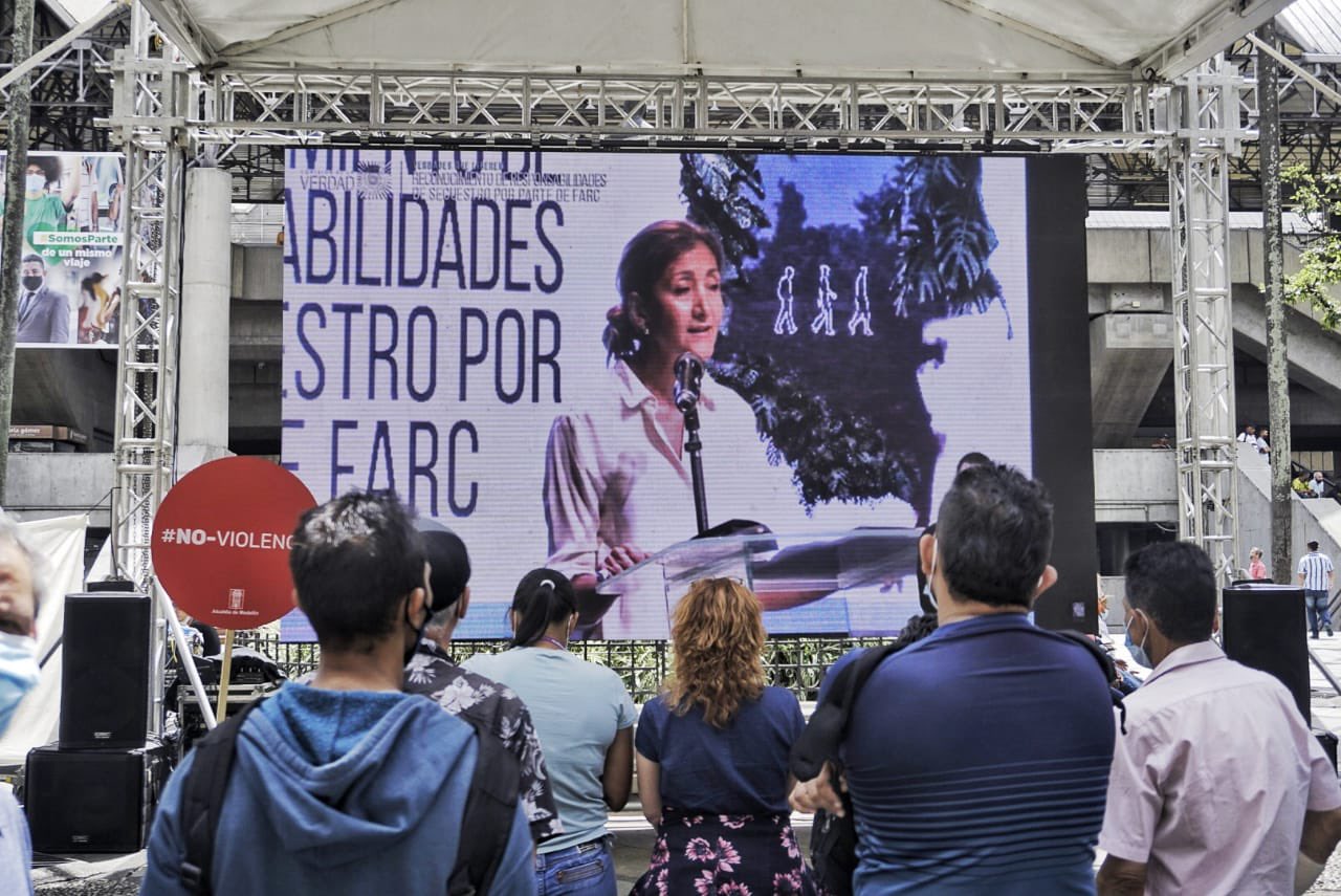 Ex-Farc pidieron perdón en Medellín a víctimas de secuestro