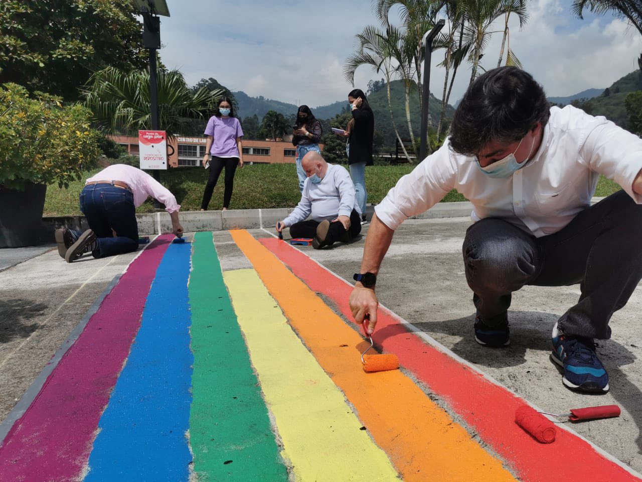 Medellín se une a la conmemoración del Mes de la Diversidad