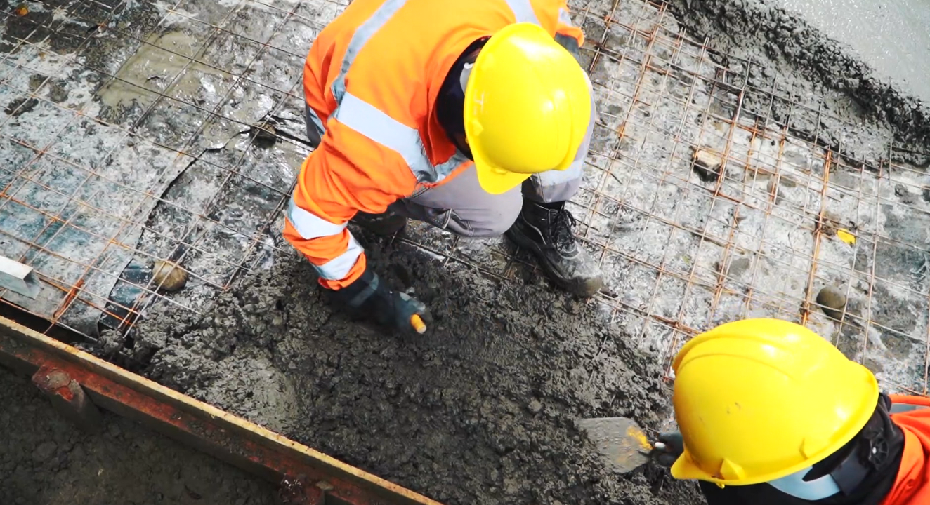 Medellín ejecuta trabajos de mantenimiento en 14 parques de la ciudad