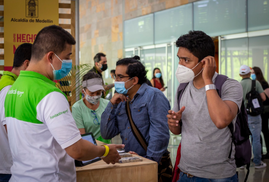 731 entrevistas de trabajo se generaron en la cumbre de Empleo Joven