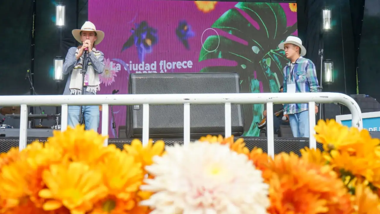 Ellos son los ocho trovadores que se disputarán la corona en el XIV Festival Nacional Infantil de la Trova en Medellín