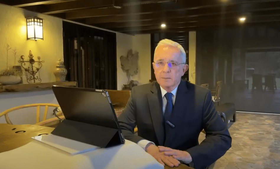 Esta es la propuesta de Álvaro Uribe frente a enajenación de acciones de EPM en Tigo-Une
