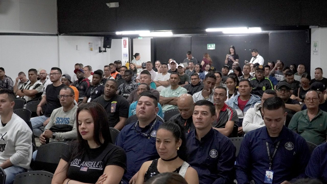200 guardas de seguridad privada se capacitaron