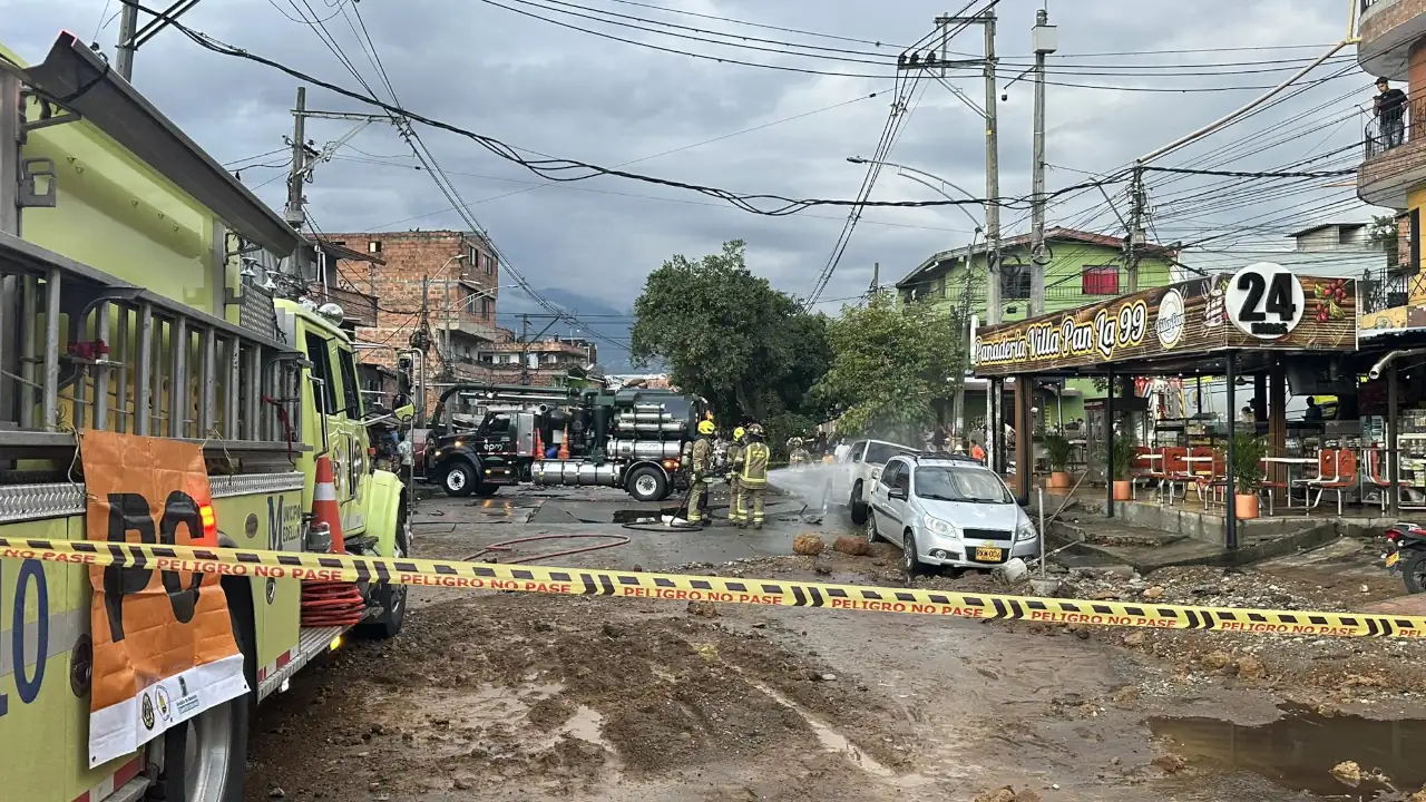 ¿Qué provocó las inundaciones, daños en vías y fuga de gas en Santa Cruz? El Alcalde de Medellín explicó