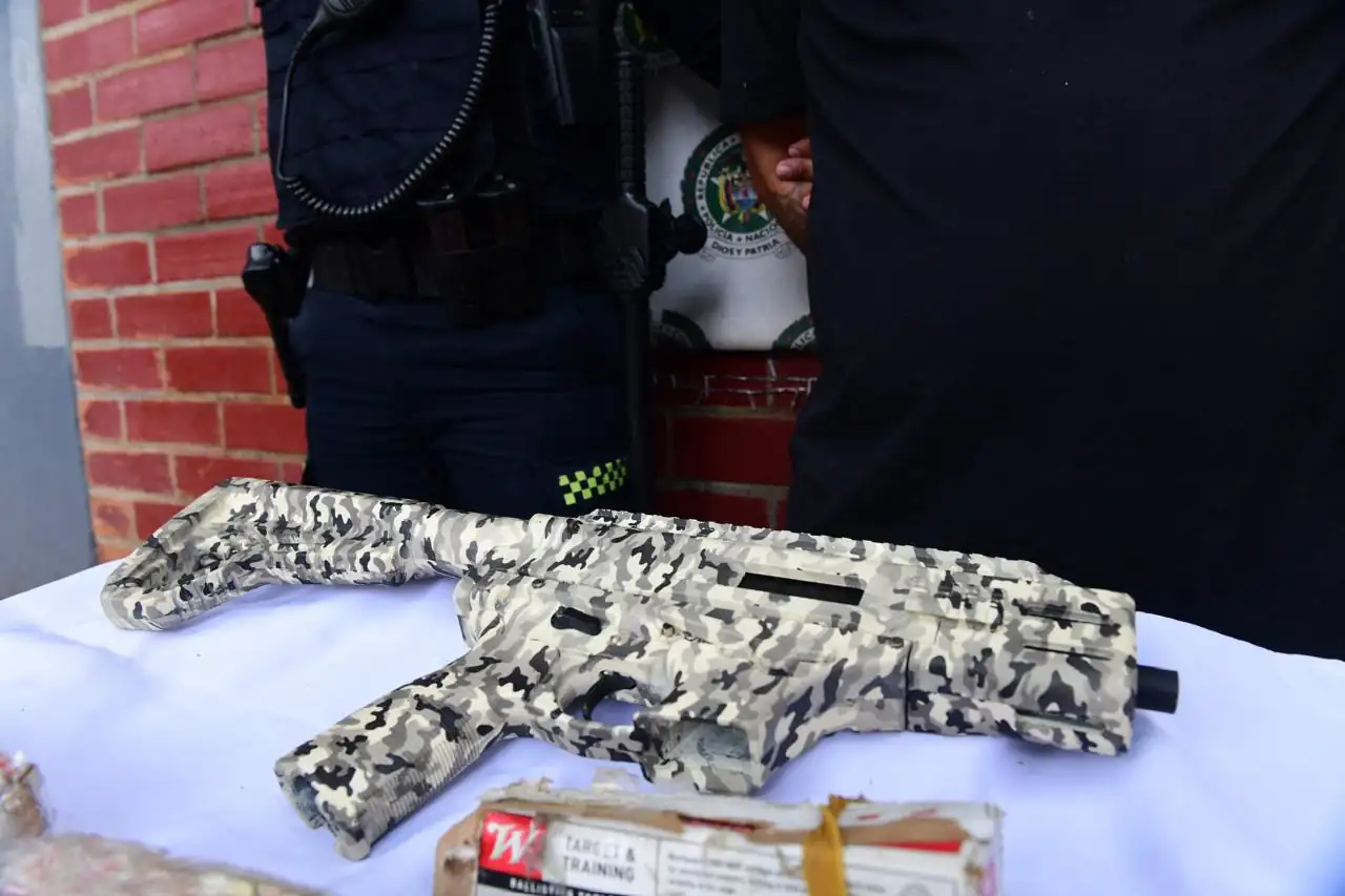 En diciembre, la Policía captura a 44 personas y retira 52 armas de las calles del Valle de Aburrá