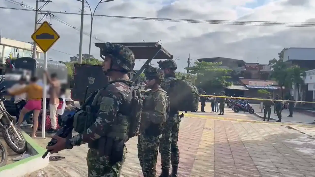 Catatumbo: más de 5.000 personas huyen de la violencia entre guerrillas