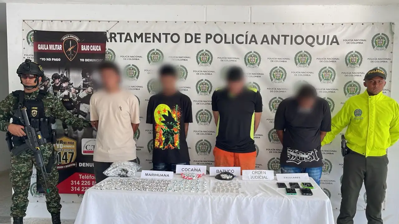 La Policía captura a cinco presuntos integrantes del Clan del Golfo por homicidios en el Bajo Cauca