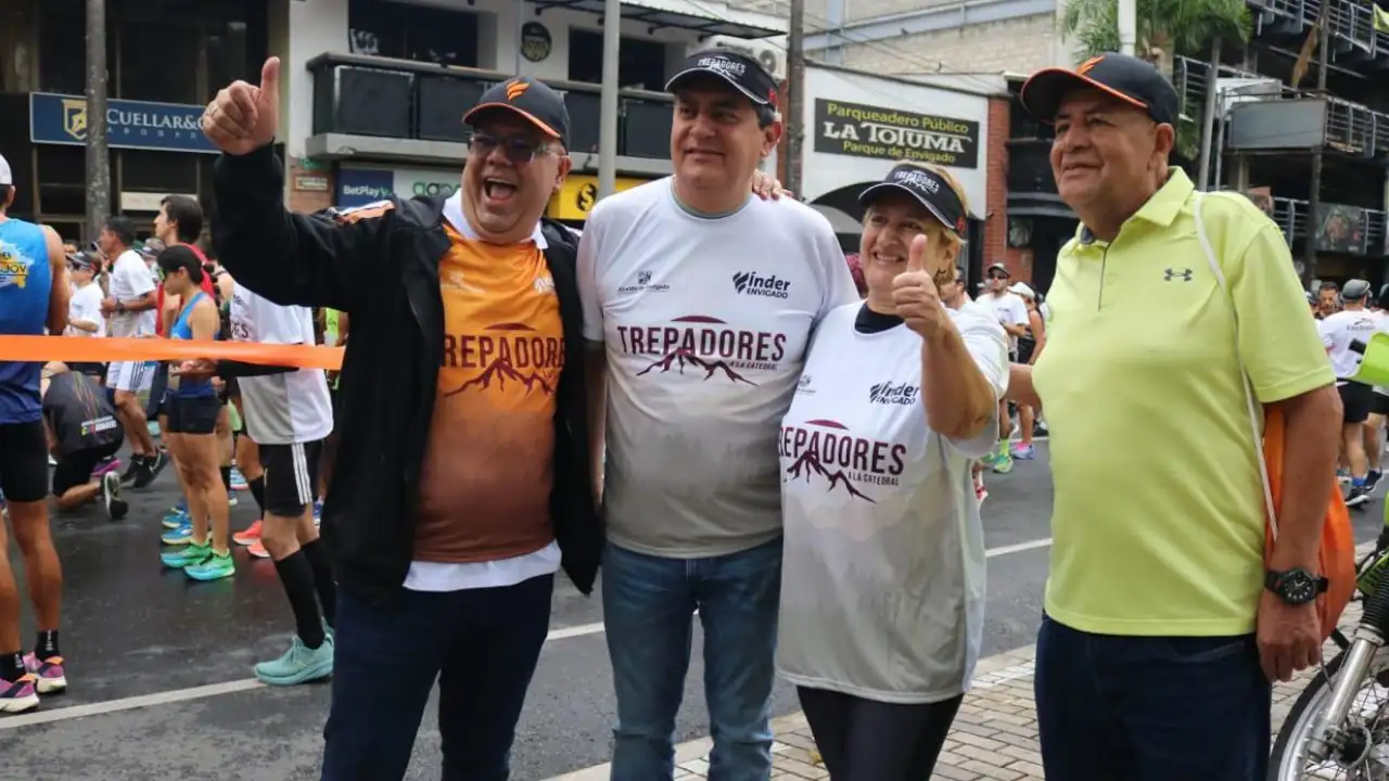 Corredores desafiaron la montaña en la Carrera Trepadores a la Catedral este 9 de febrero