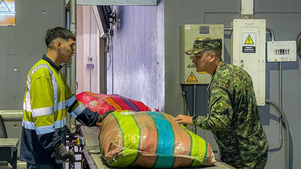 Ejército Nacional llevó siete toneladas de ayuda humanitaria Catatumbo