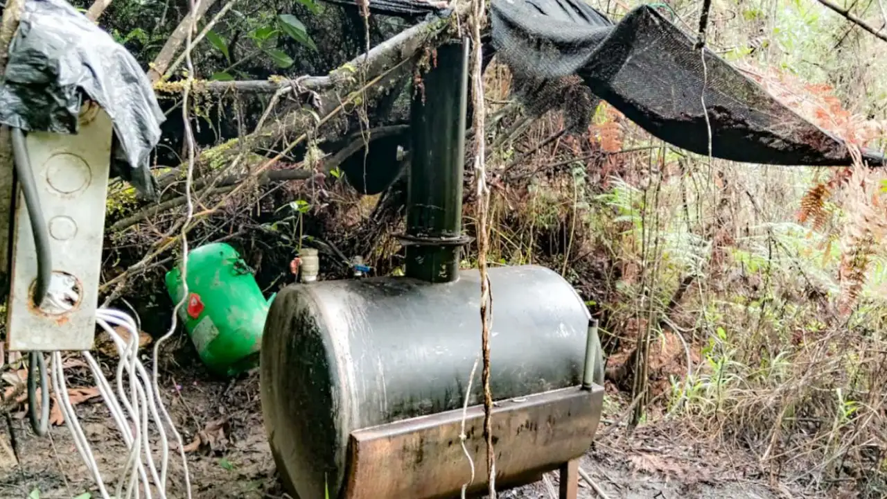 Ejército destruyó laboratorio de producción de cocaína en el Oriente de Antioquia