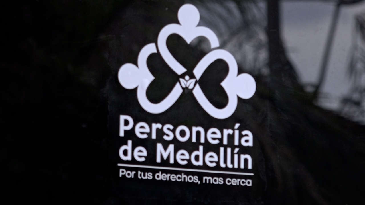 Llegan a Medellín 68 personas desplazadas del sur de Bolívar en busca de protección