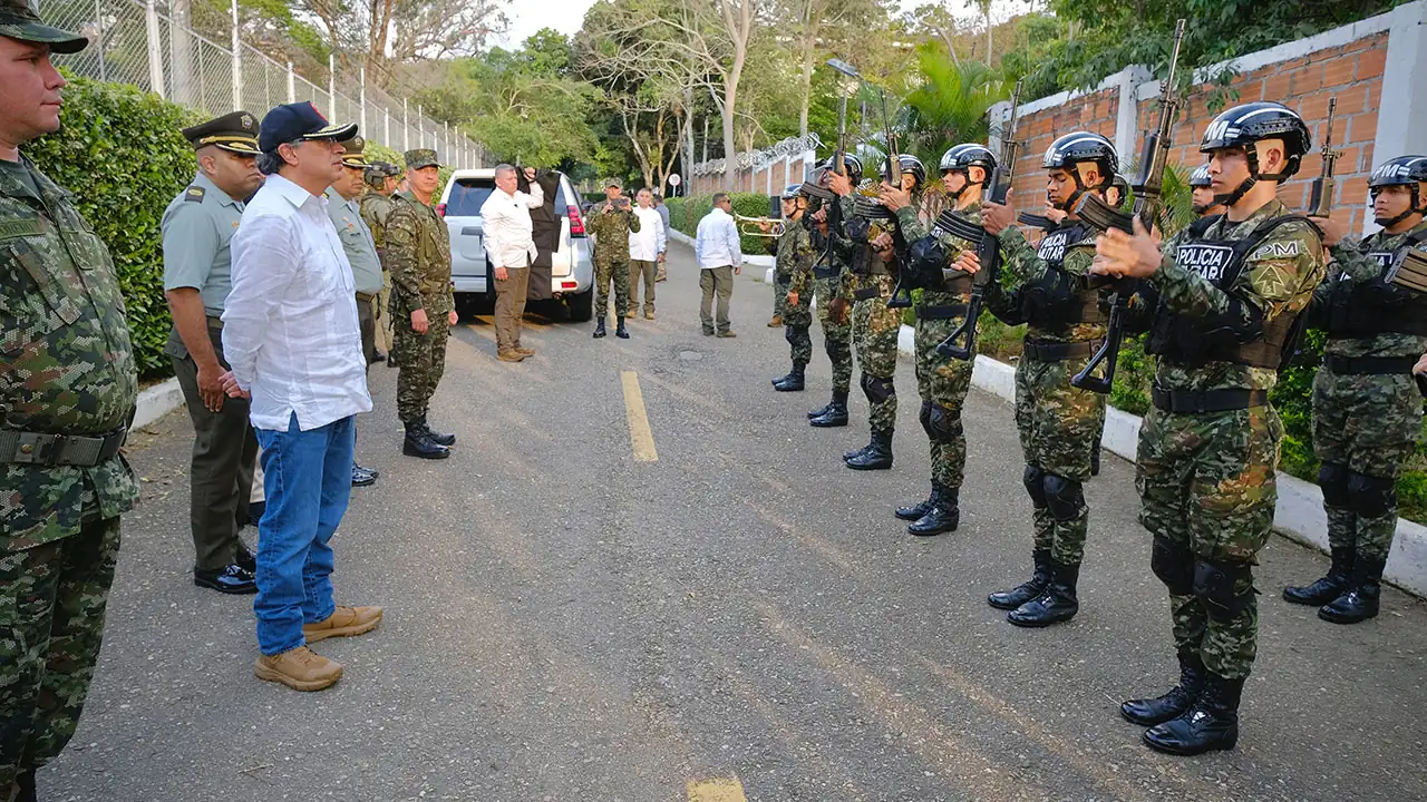 Presidente Petro afirma que el Cartel de Sinaloa “es el actual jefe” del ELN