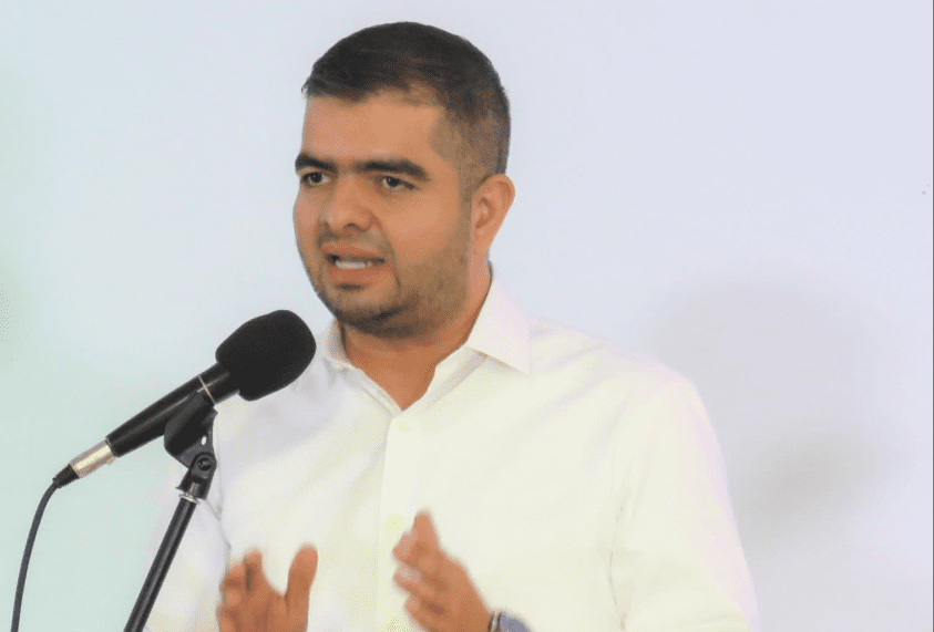 Suspenden título como abogado del exsenador Julián Bedoya