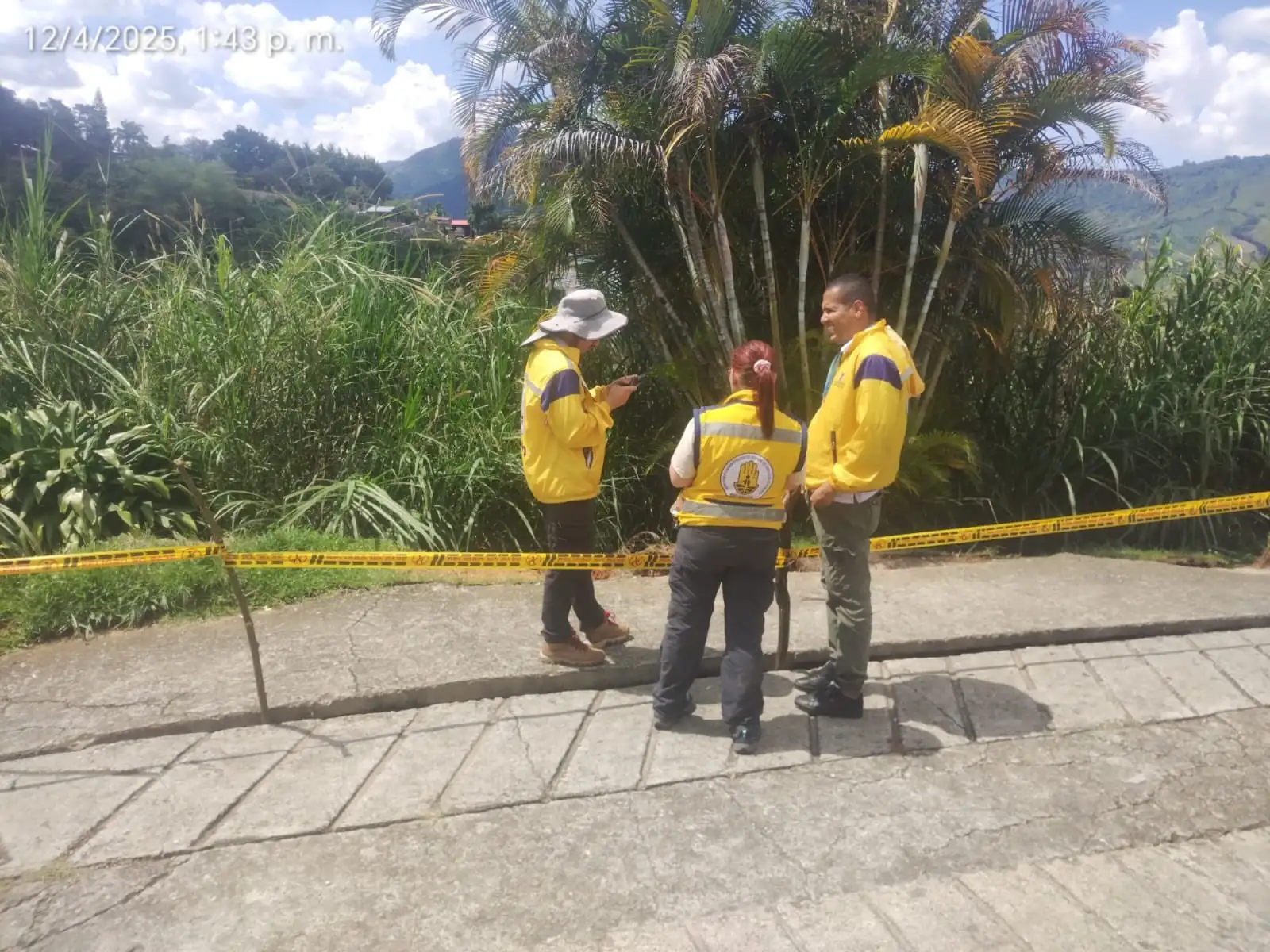 Autoridades atienden más de 300 emergencias por lluvias en Medellín en 48 horas