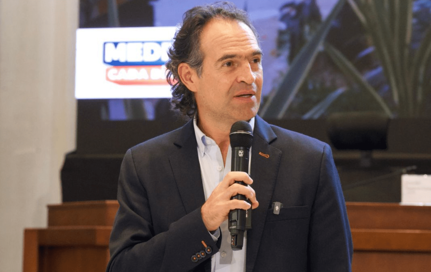 Alcalde Federico Gutiérrez denuncia agresión en una universidad de Medellín 