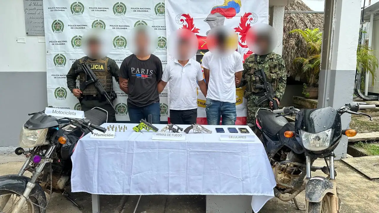 Incautan explosivos y capturan a cuatro personas en operativo militar en el Bajo Cauca