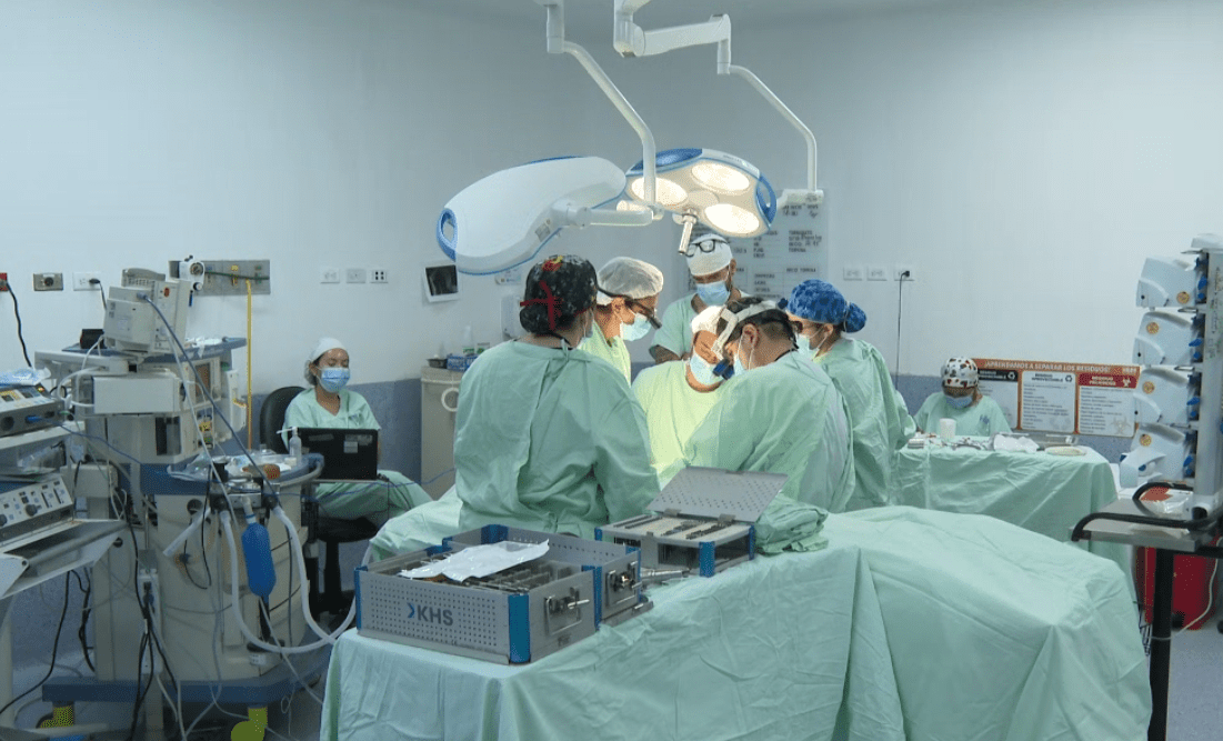 Misión médica para operar gratis a niños que nacieron con labio fisurado y paladar hendido