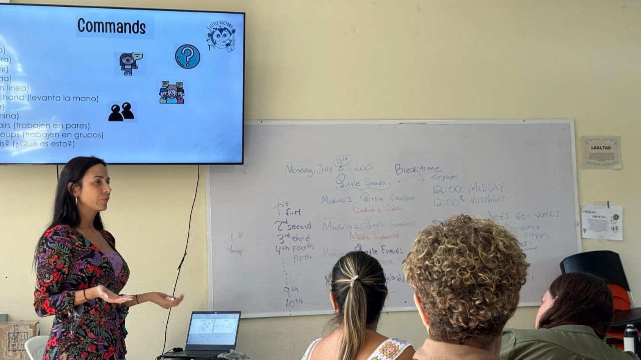 Medellín abre 680 cupos para formación docente en inglés