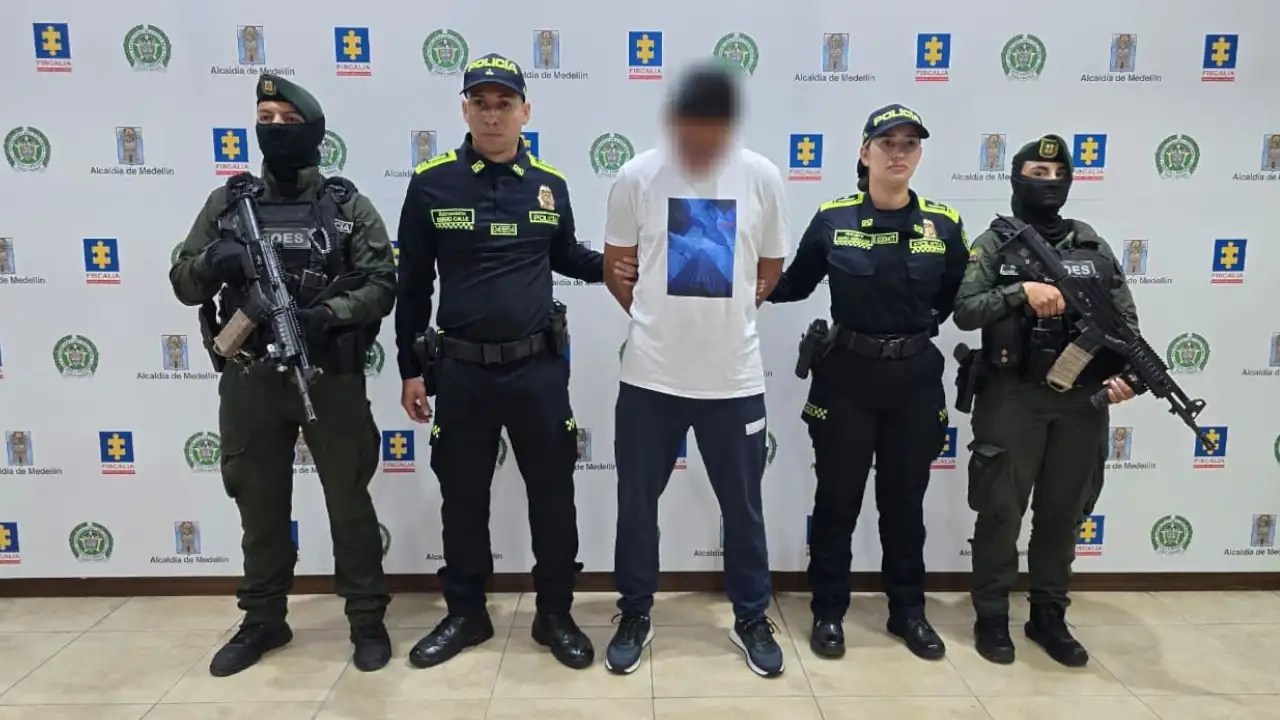 Presunto ‘narco’ fue capturado cuando andaba bien ‘campante’ en su carro blindado por El Poblado, en Medellín
