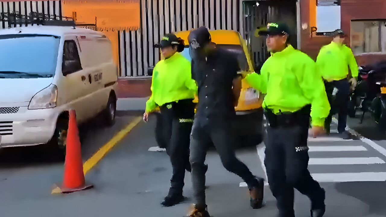 ¡Con Notificación Azul de Interpol! Capturado en Medellín alias 'Mauricio', cabecilla clave de subestructura del Clan del Golfo