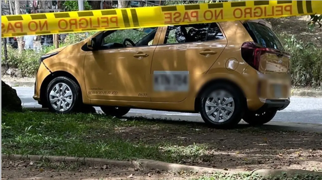 Asesinan taxista en el noroccidente de Medellín: sicarios en moto le dispararon a quemarropa