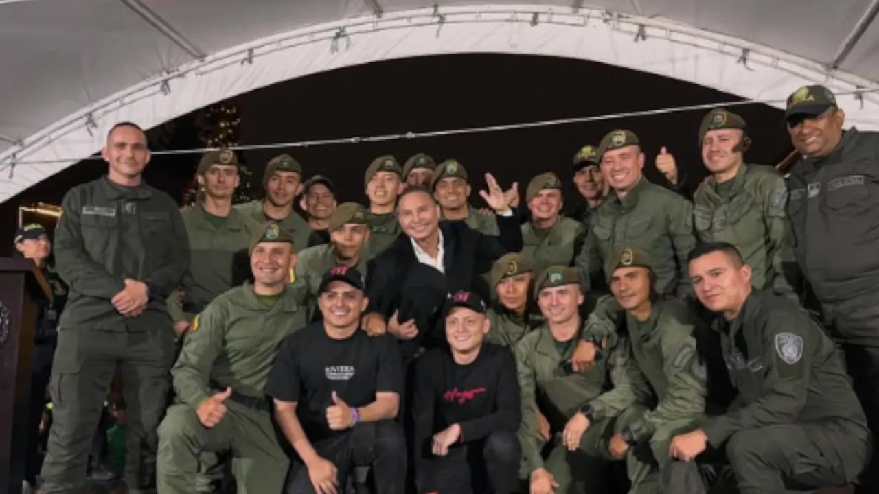 Así fue el agradecimiento de Giovanny Ayala con los hombres del Gaula que rescataron a su hijo