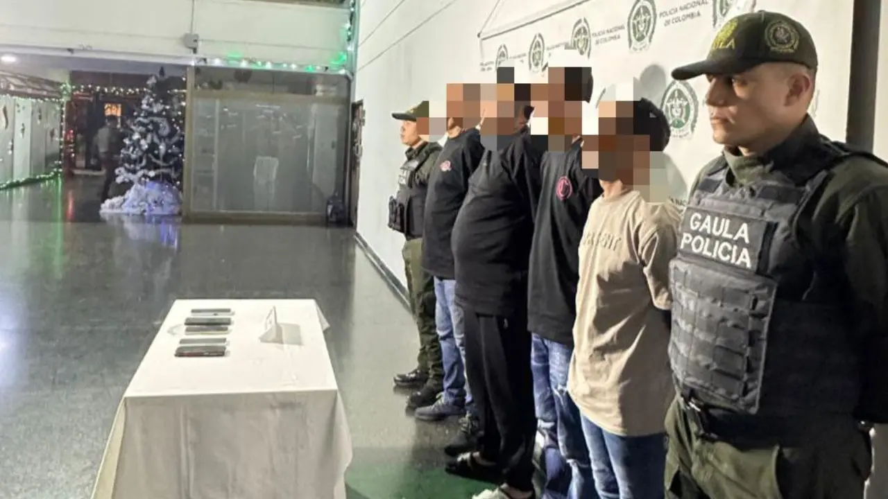 Cayeron cuatro extorsionistas que aterrorizaban a vendedores del Centro de Medellín en Navidad