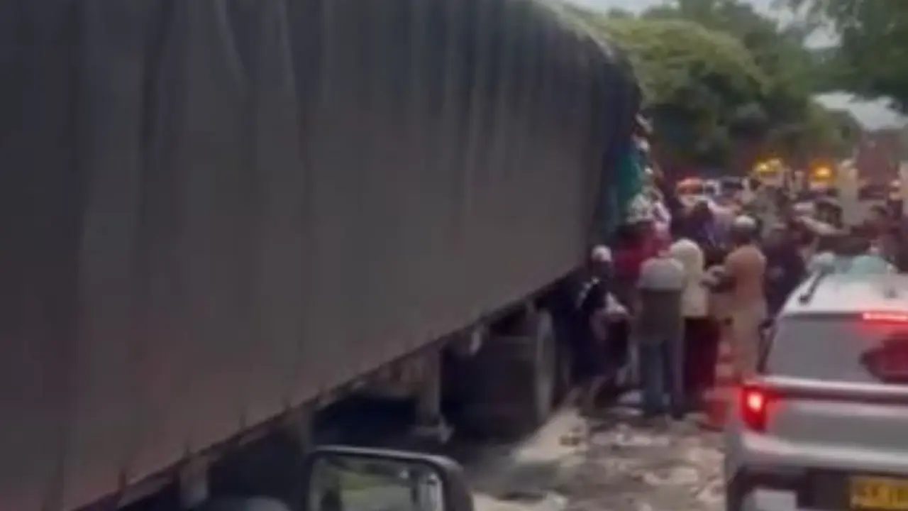 Conductor muere y lo saquean en la vía Tuluá–Buga