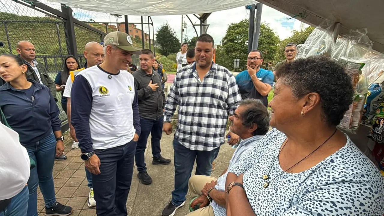 Gobernación anuncia plan para reubicar a familias afectadas por inundación en Rionegro